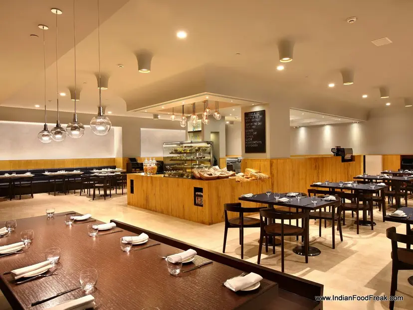 Otto Infinito, BKC, Mumbai