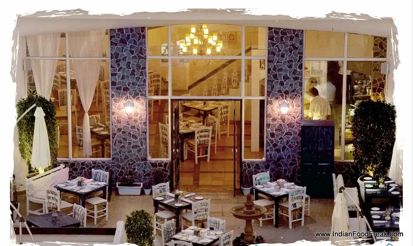 Bohemia, Sapphire Mall, Gurgaon: Wood Fired
