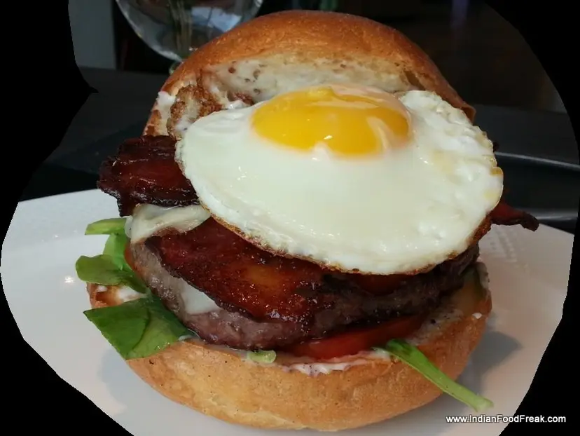 Angus Burger at Sen5es, Pullman, Gurgaon