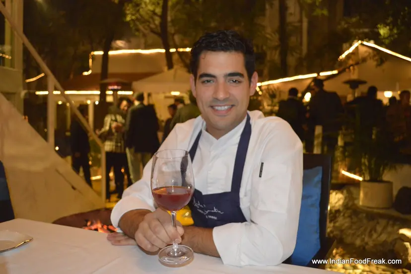 Sevilla, Claridges, Delhi: Art by Andreu Genestra