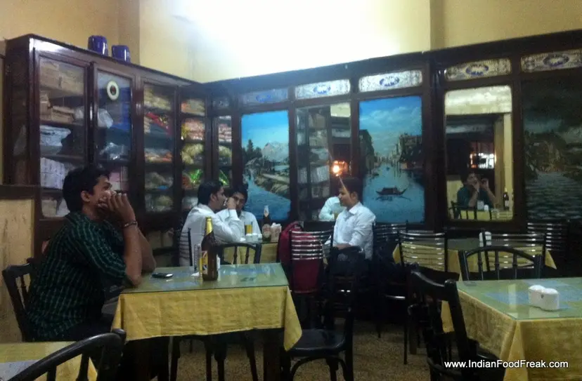 Cafe Military Restaurant and Bar, Mumbai – Ahmē āa ve chē