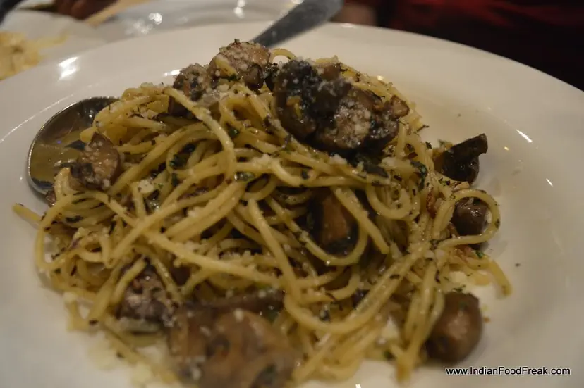 California Pizza Kitchen, Cyber Hub, Gurgaon: Hollywood Menu