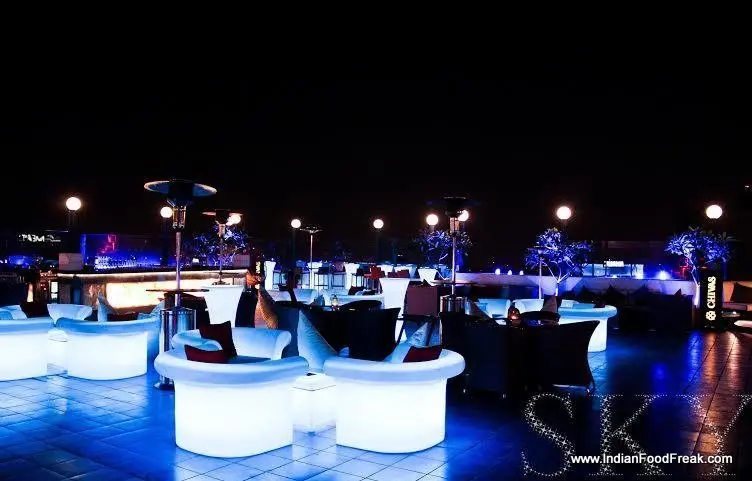 Sky Lounge, The Royal Plaza, CP, Delhi: Best Lutyen’s View