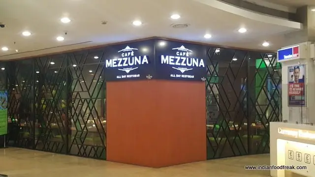 Cafe Mezzuna @Andheri west: Teething troubles