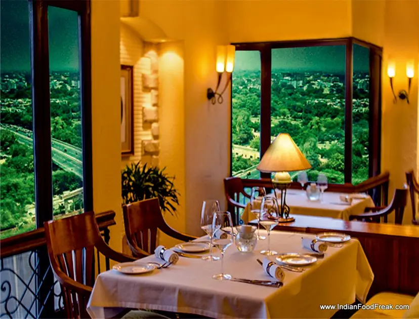 The Grill Room, The Lalit, Barakhamba Avenue, Delhi: The Grill Expert