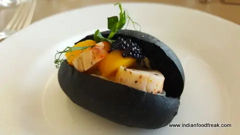 Armani Lounge Dubai – Food, tea, company and oh what an experience !